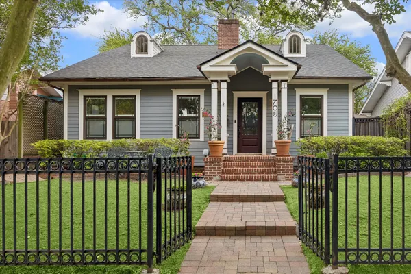 $1,225,000 | 1705 Haver Street, Houston, TX 77006