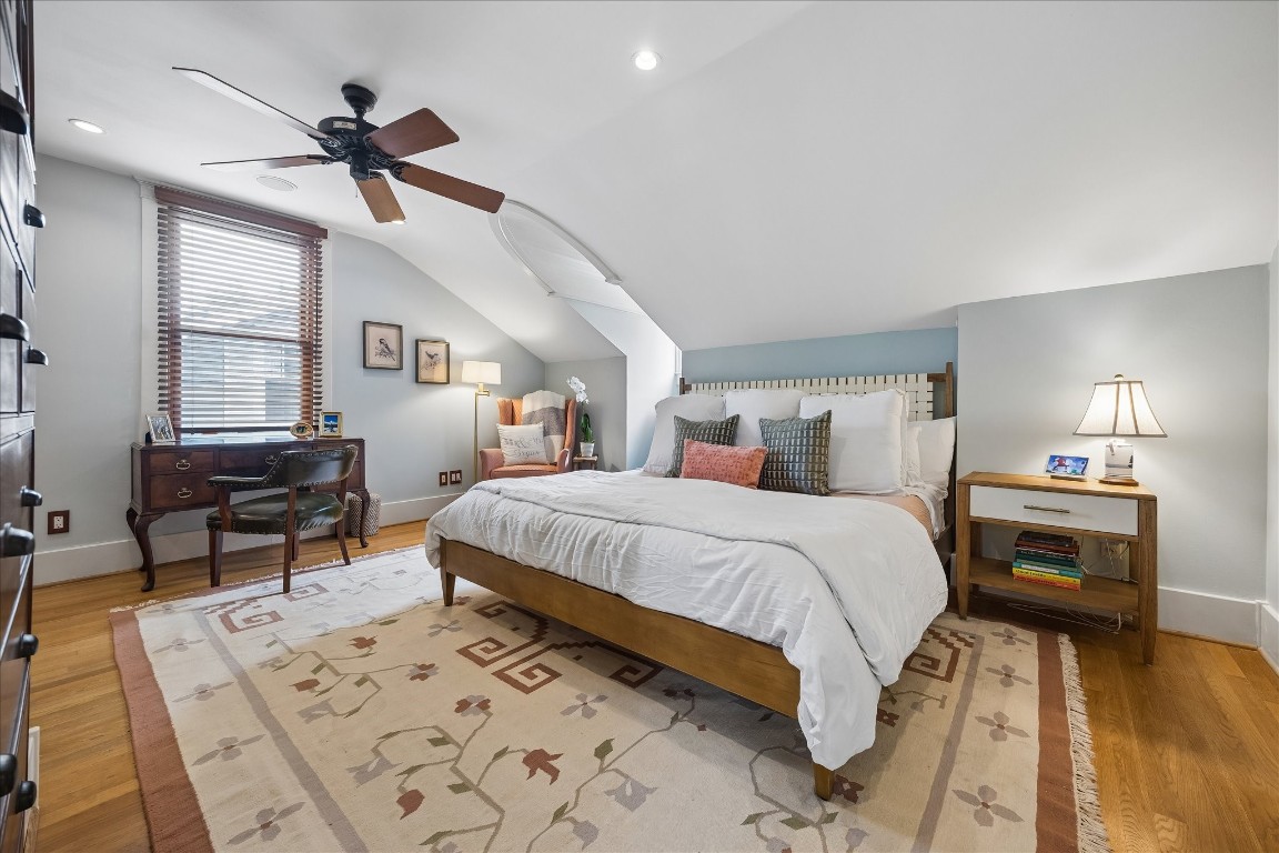 1705 Haver Street Houston, TX 77006 - Photo 11 of 31 Large Primary Suite with built in storage and space for a seating area