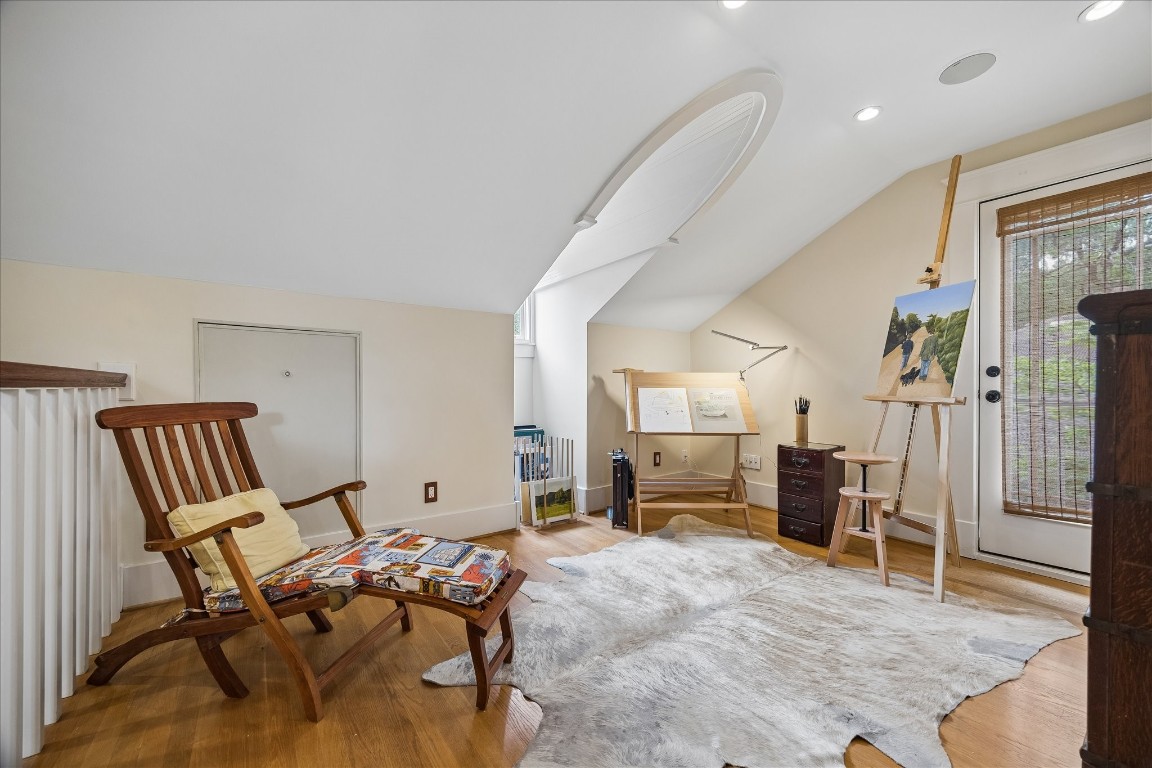 1705 Haver Street Houston, TX 77006 - Photo 18 of 31 Bonus room located on the second floor is currently being used as an art studio.