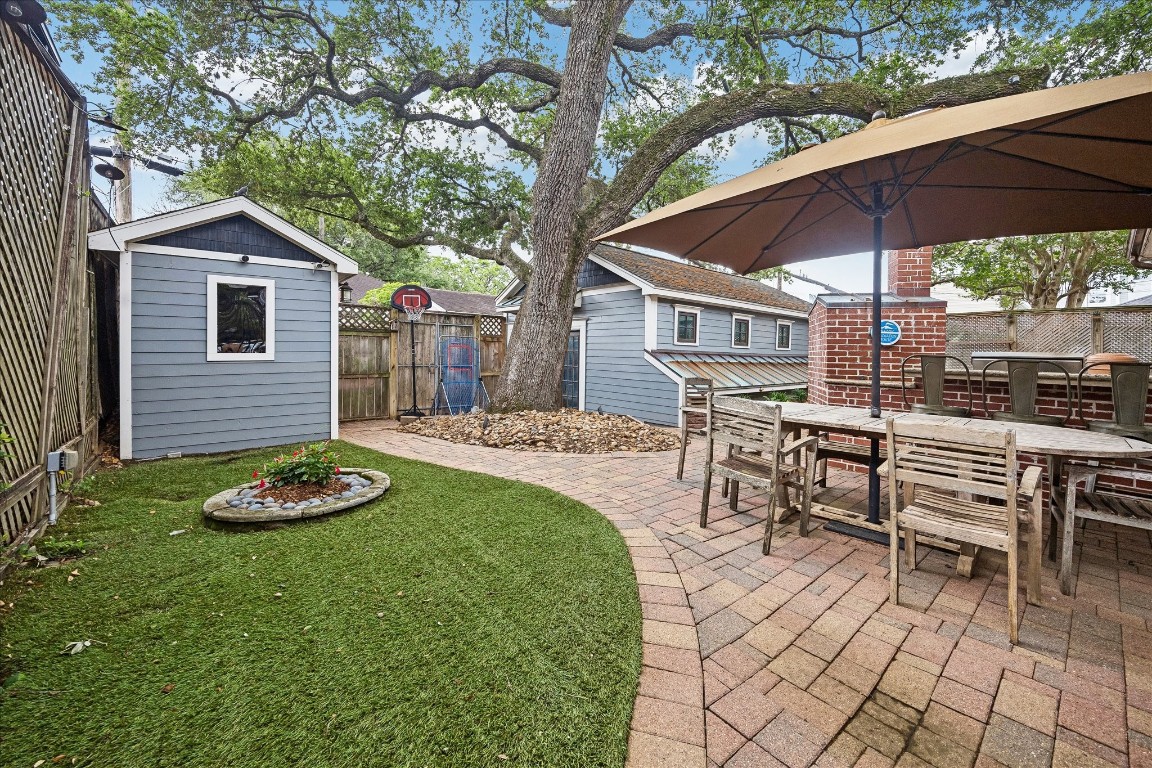 1705 Haver Street Houston, TX 77006 - Photo 24 of 31 100 year old live oak makes you feel like you are in a tree house!
