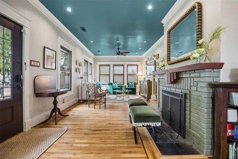 $1,225,000 | 1705 Haver Street, Houston, TX 77006