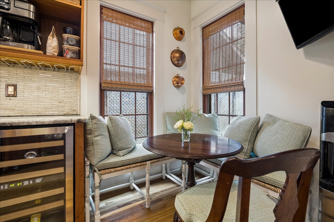 1705 Haver Street Houston, TX 77006 - Photo 9 of 31 Charming Breakfast nook located in the Kitchen