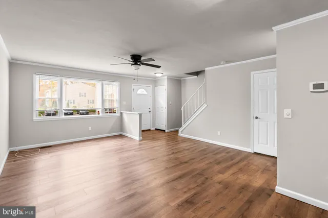 $2,800 | 314 Woodleaf Court, Glen Burnie, MD 21061