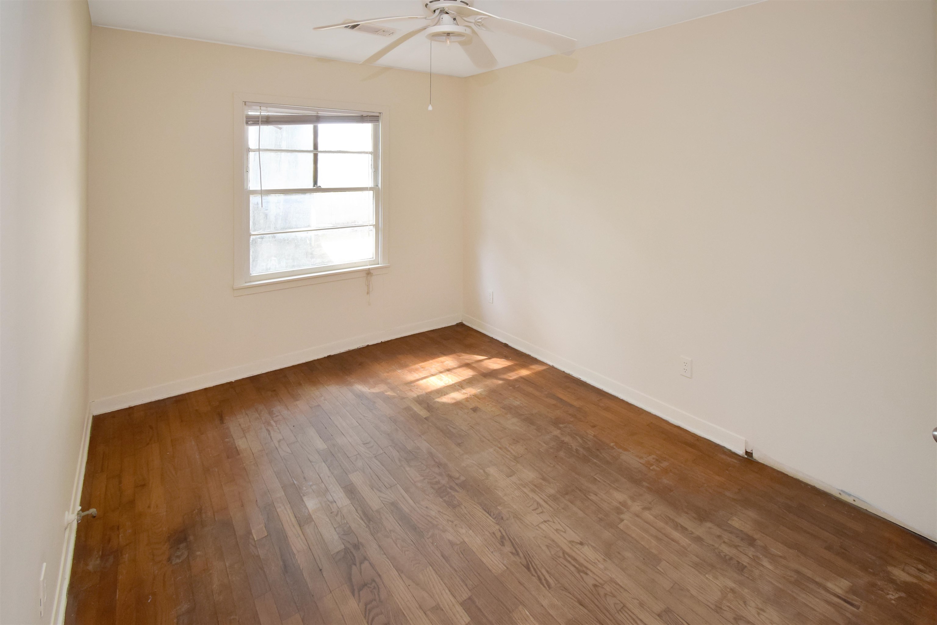 680 South 3rd Street Silsbee, TX 77656 - Photo 6 of 14