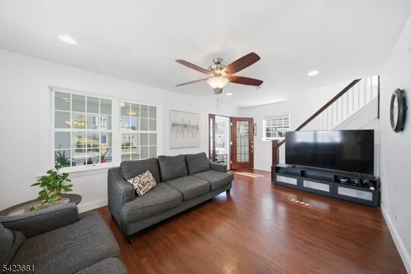 $499,000 | 157 Freeman Street, Woodbridge, NJ 07095