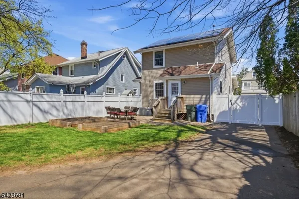 $499,000 | 157 Freeman Street, Woodbridge, NJ 07095