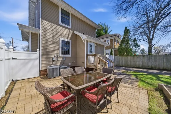 $499,000 | 157 Freeman Street, Woodbridge, NJ 07095