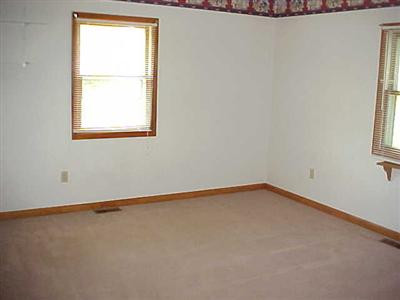 3653 Houston Antioch Road Paris, KY 40361 - Photo 9 of 12 bedroom