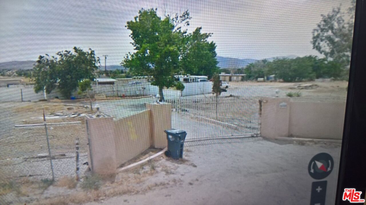 Fort Tejon Road Palmdale, CA 93552 - Photo 23 of 34 a view of outdoor space and yard