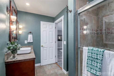 $440,000 | 728 15th Street Northwest, Puyallup, WA 98371