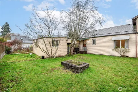 $440,000 | 728 15th Street Northwest, Puyallup, WA 98371