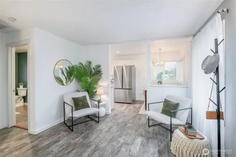 $440,000 | 728 15th Street Northwest, Puyallup, WA 98371