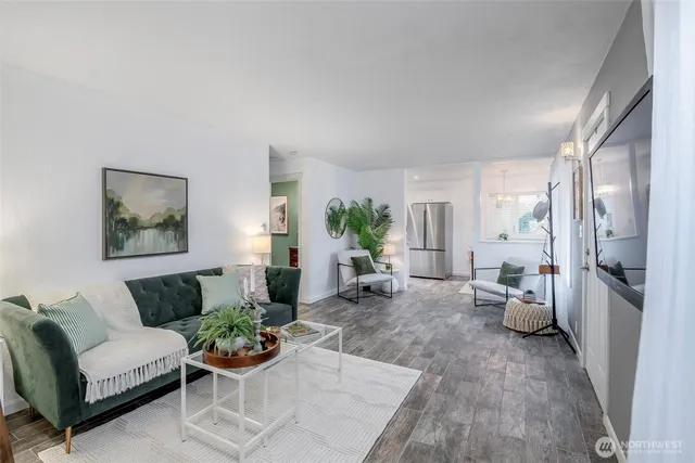 $440,000 | 728 15th Street Northwest, Puyallup, WA 98371