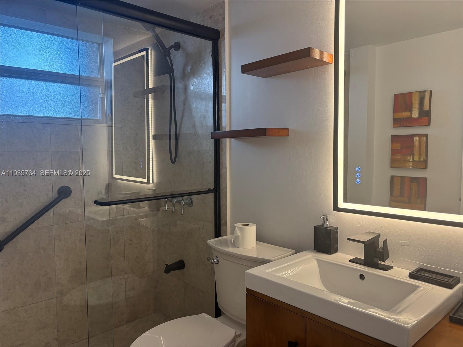 1300 Lincoln Road, Unit B302 Miami Beach, FL 33139 - Photo 12 of 15