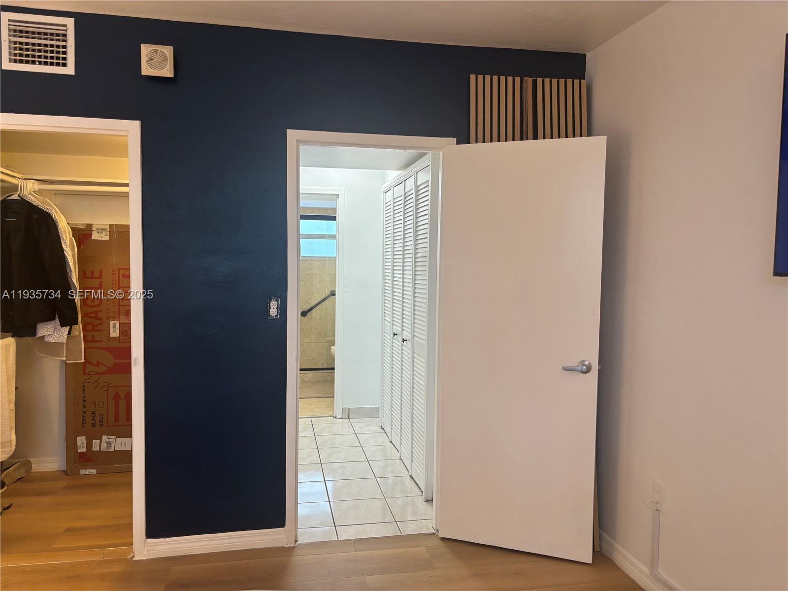 1300 Lincoln Road, Unit B302 Miami Beach, FL 33139 - Photo 10 of 15