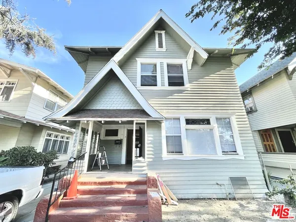 $4,500 | 1196 West 36th Street, Unit 1196 1/2, Los Angeles, CA 90007