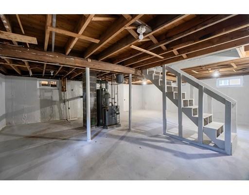 6 Robin Road Billerica, MA 01821 - Photo 20 of 26 a view of an empty room