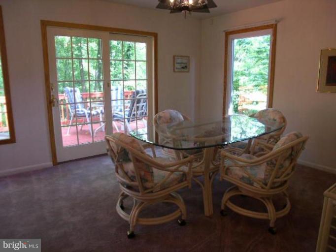 2053 Carrhill Road Vienna, VA 22181 - Photo 4 of 25 Dining Room