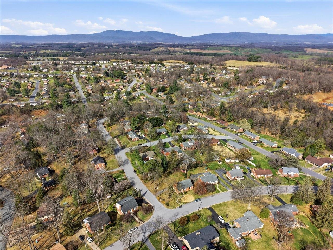 408 Robin Street Staunton, VA 24401 - Photo 50 of 52 an aerial view of residential houses with outdoor space