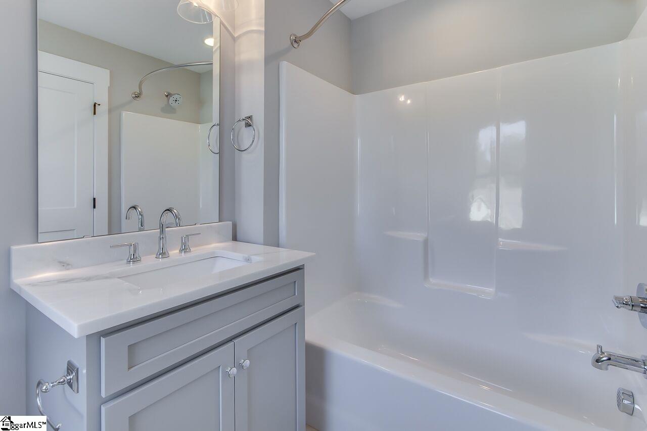 20 Ridgeway Avenue Greenville, SC 29607 - Photo 14 of 26