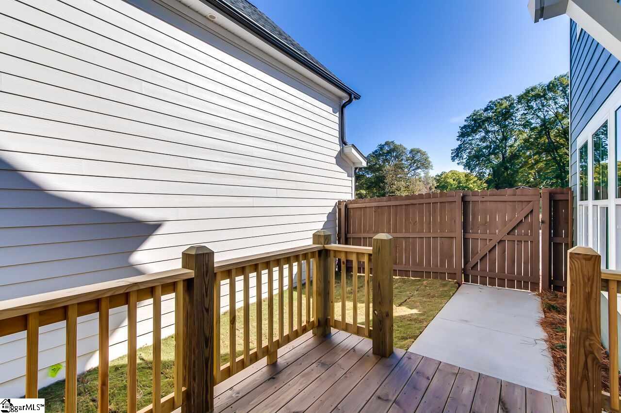 20 Ridgeway Avenue Greenville, SC 29607 - Photo 23 of 26