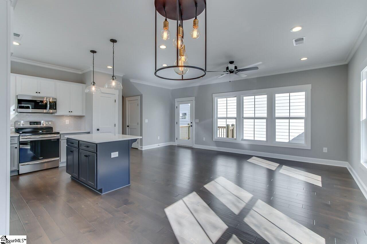 20 Ridgeway Avenue Greenville, SC 29607 - Photo 4 of 26