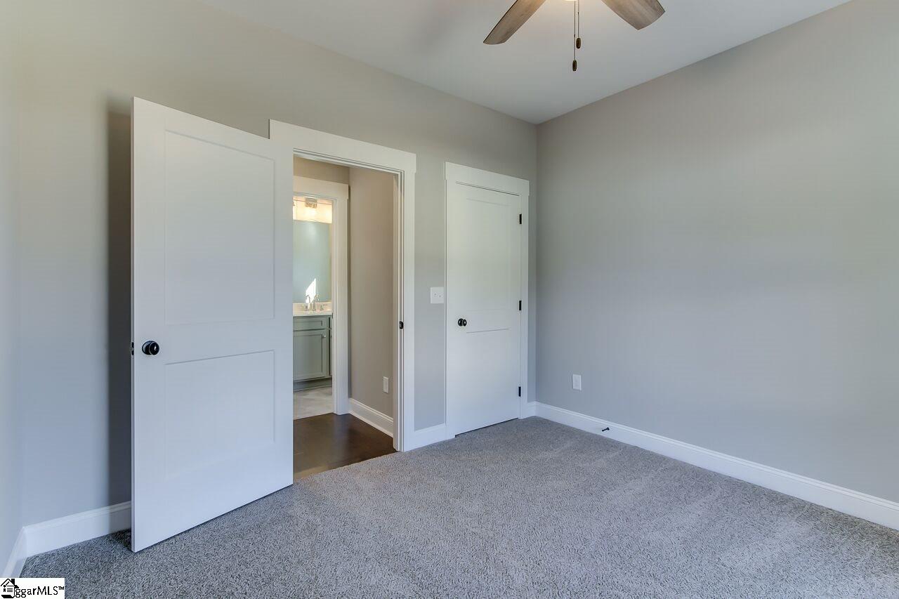 20 Ridgeway Avenue Greenville, SC 29607 - Photo 9 of 26