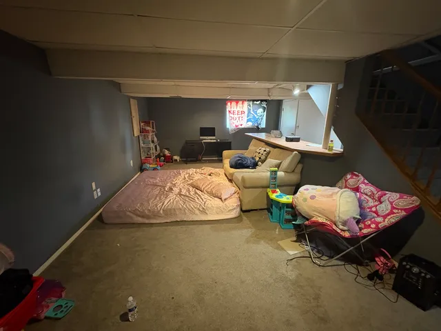 $220,000 | 1896 Windsor Court, Gurnee, IL 60031