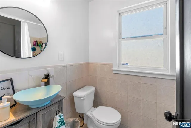 $524,999 | 315 Pine Street, Teaneck, NJ 07666