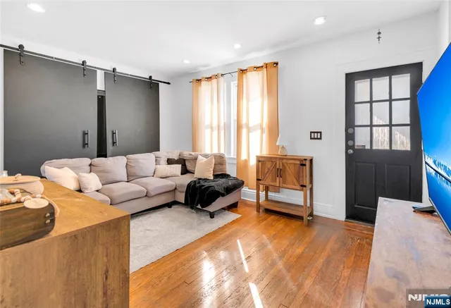 $524,999 | 315 Pine Street, Teaneck, NJ 07666