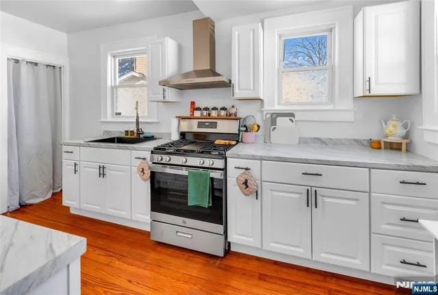 $524,999 | 315 Pine Street, Teaneck, NJ 07666