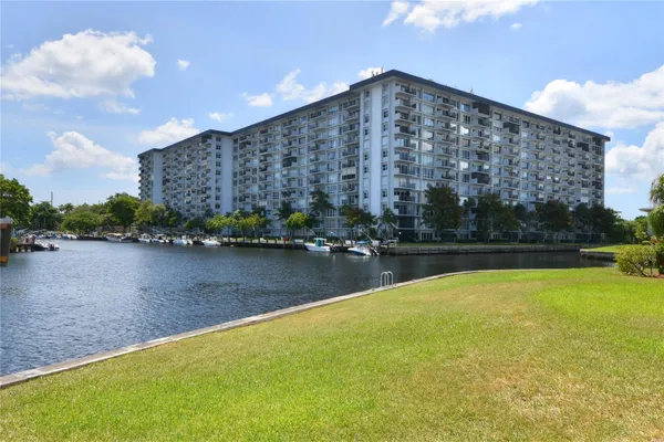 $3,500 | Undisclosed Address, Pompano Beach, FL 33060