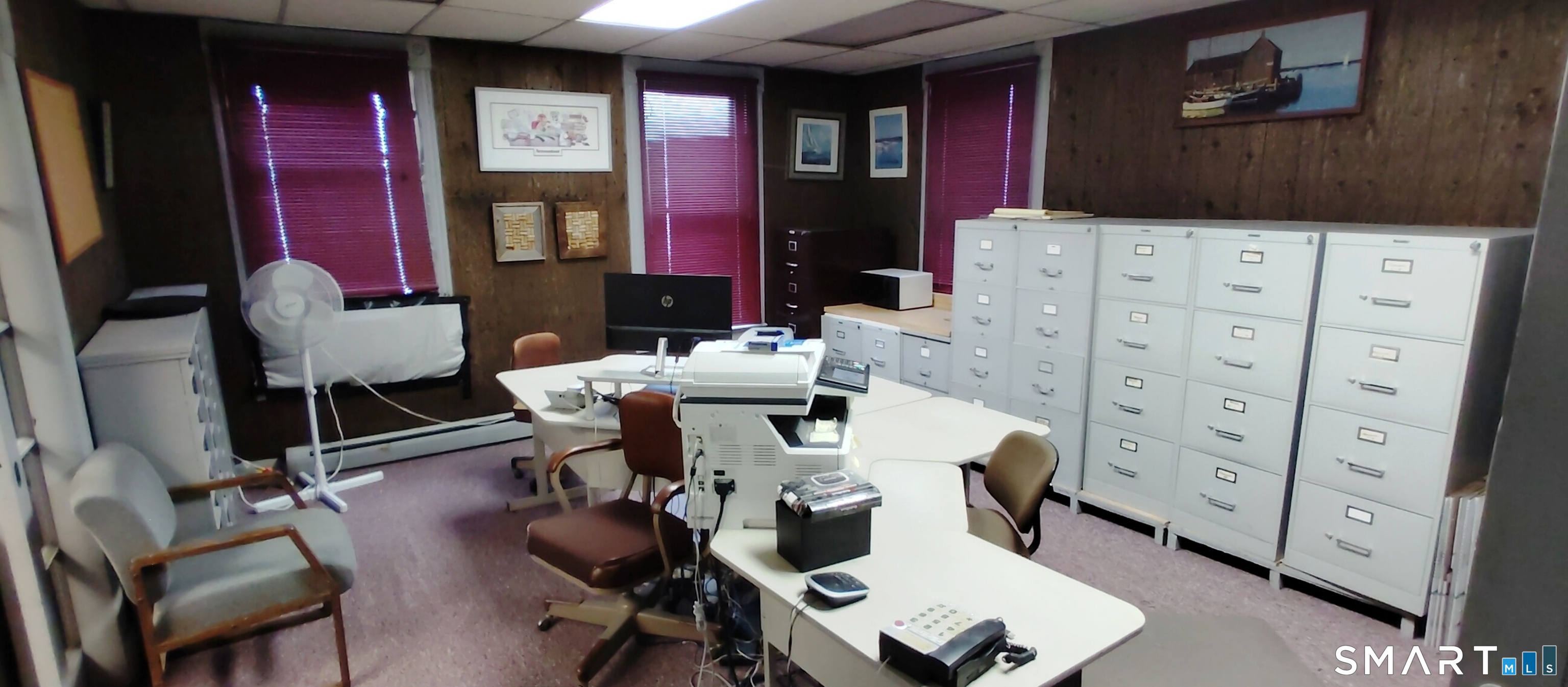 200 West Main Street Meriden, CT 06451 - Photo 25 of 53 a living room with furniture