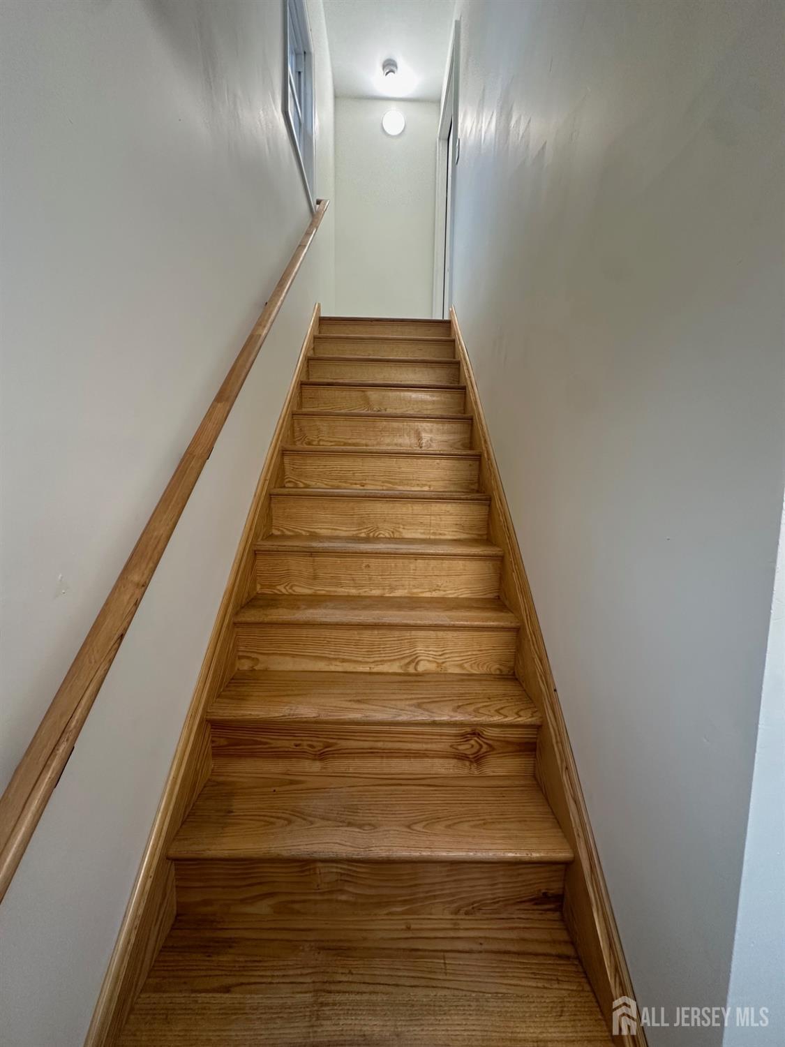112 Fairview Avenue, Unit 2 Middlesex, NJ 08846 - Photo 2 of 29