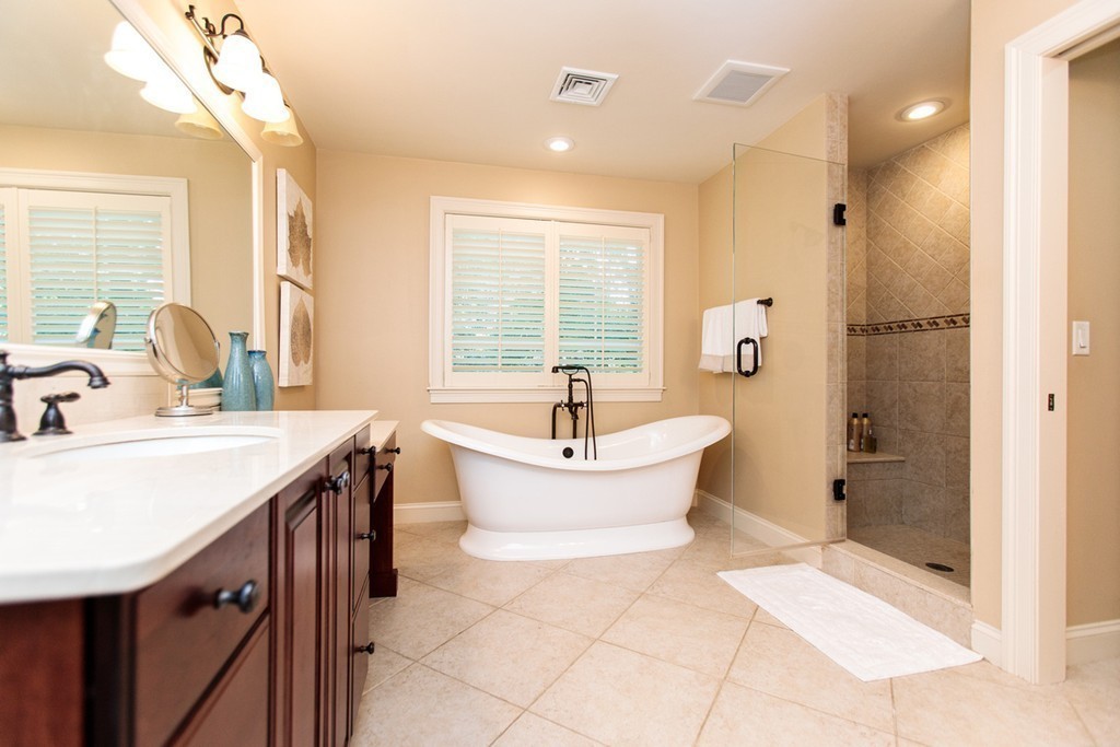 157 Lowell Road Wellesley, MA 02481 - Photo 15 of 19