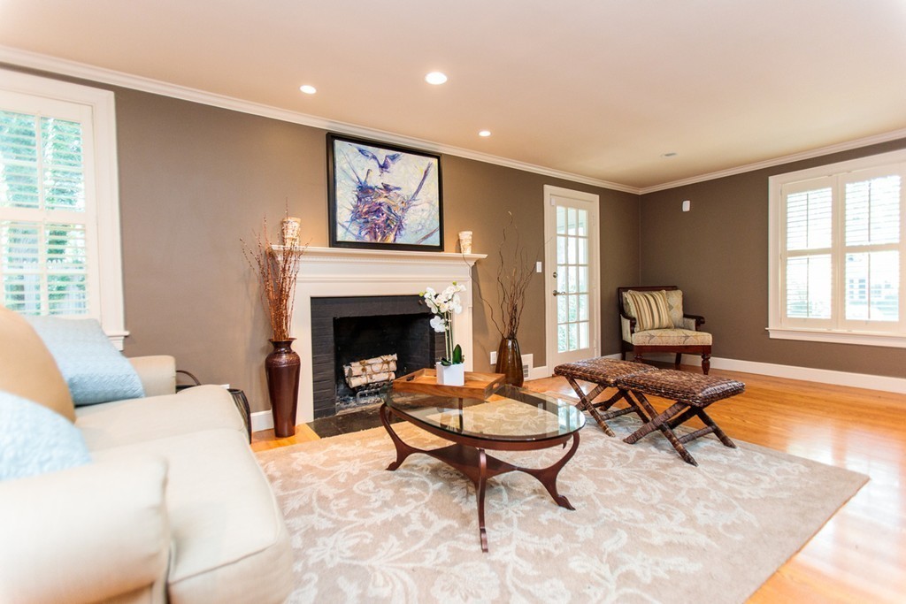 157 Lowell Road Wellesley, MA 02481 - Photo 3 of 19