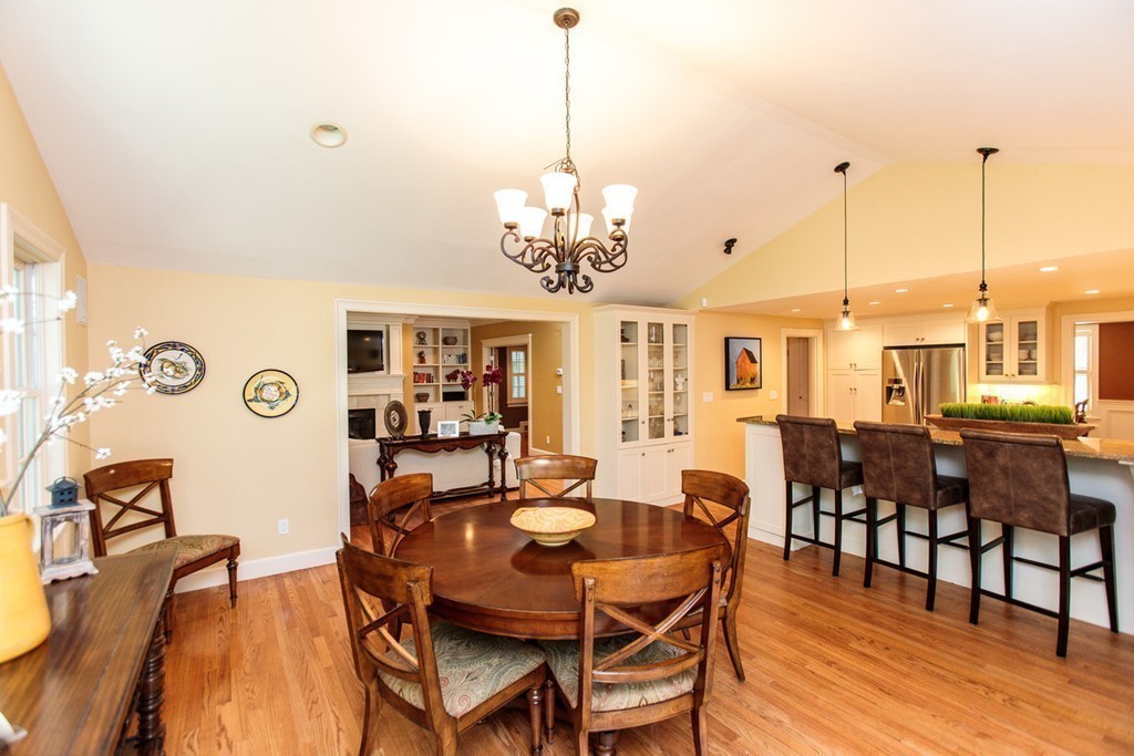 157 Lowell Road Wellesley, MA 02481 - Photo 9 of 19