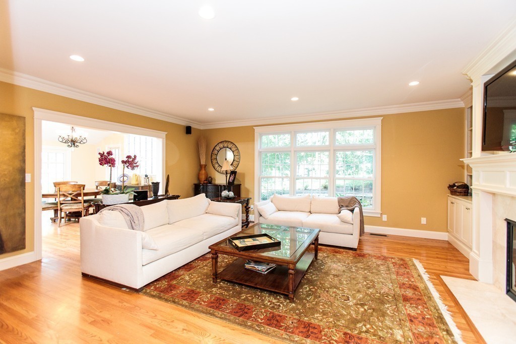 157 Lowell Road Wellesley, MA 02481 - Photo 10 of 19