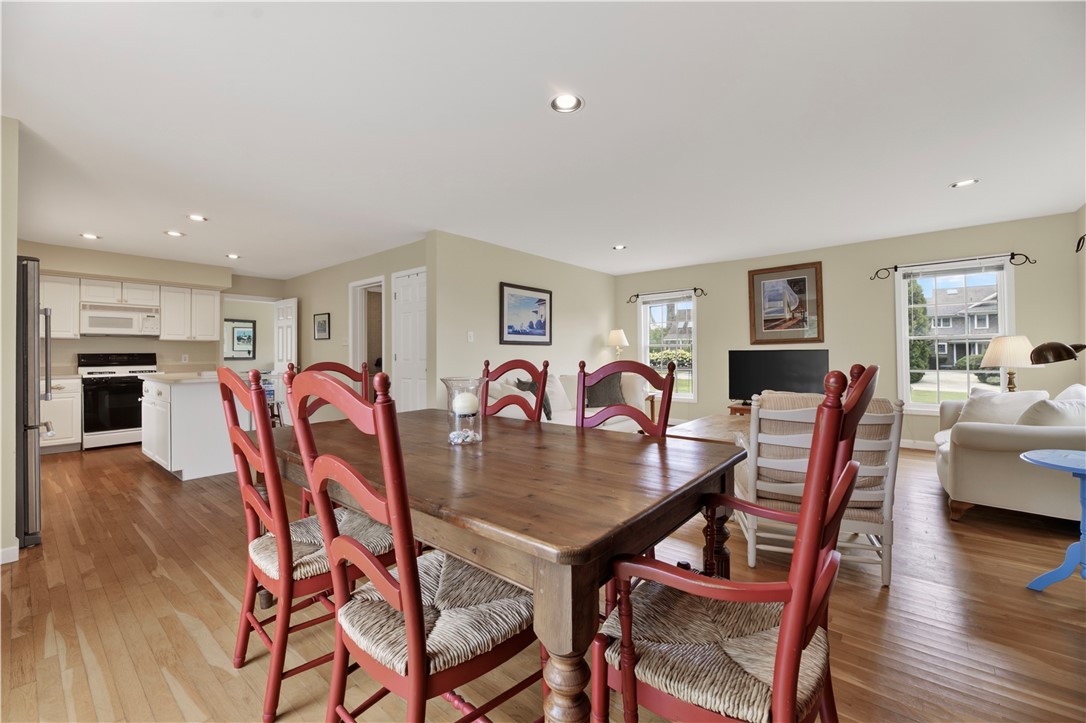 8 Upland Road Westerly, RI 02891 - Photo 10 of 44 Gallery Image 10