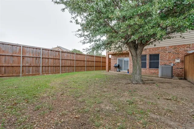 $299,000 | 187 Castleridge Drive, Unit B, Little Elm, TX 75068