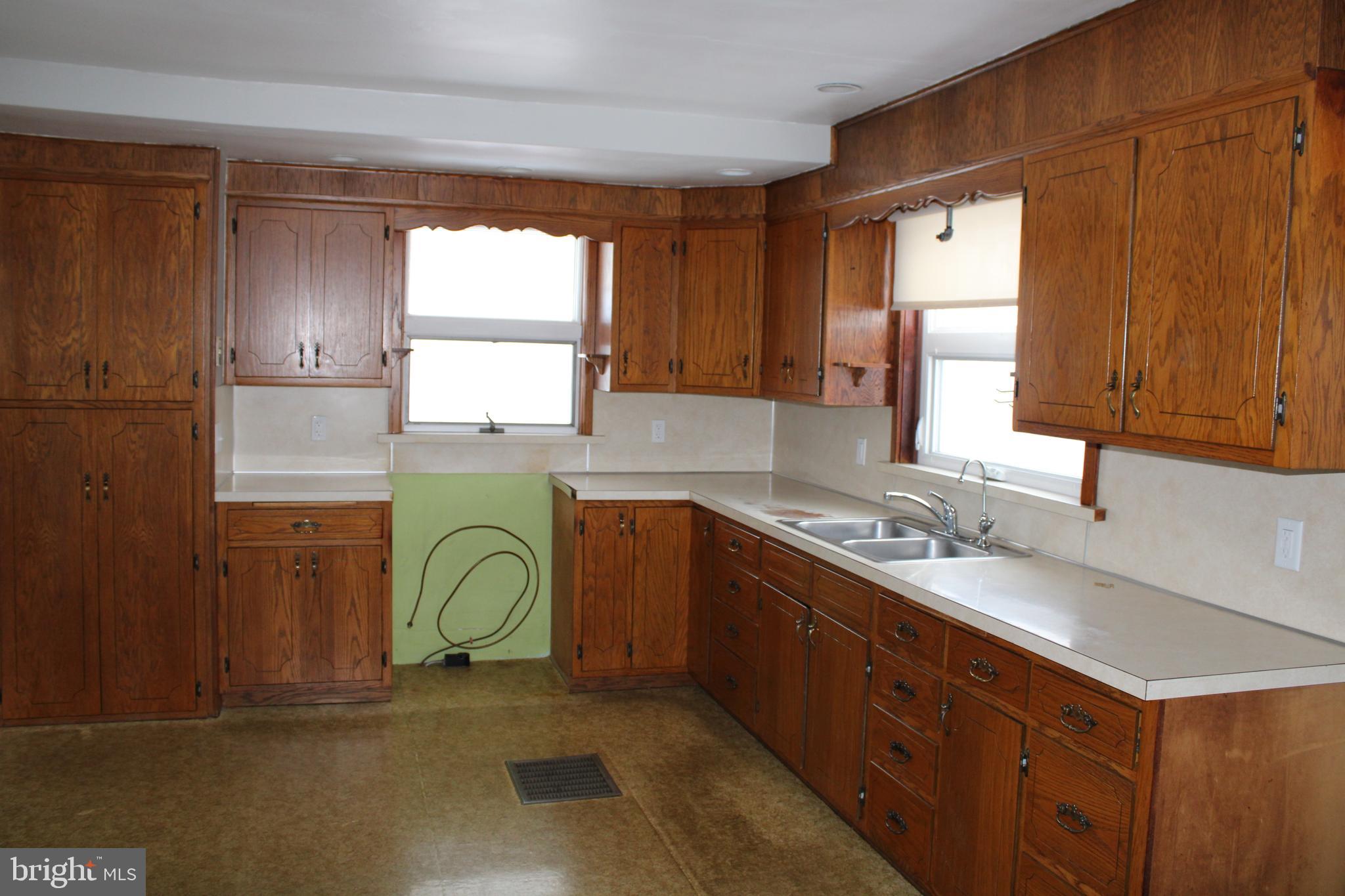 5891 Meadville Road Narvon, PA 17555 - Photo 12 of 33