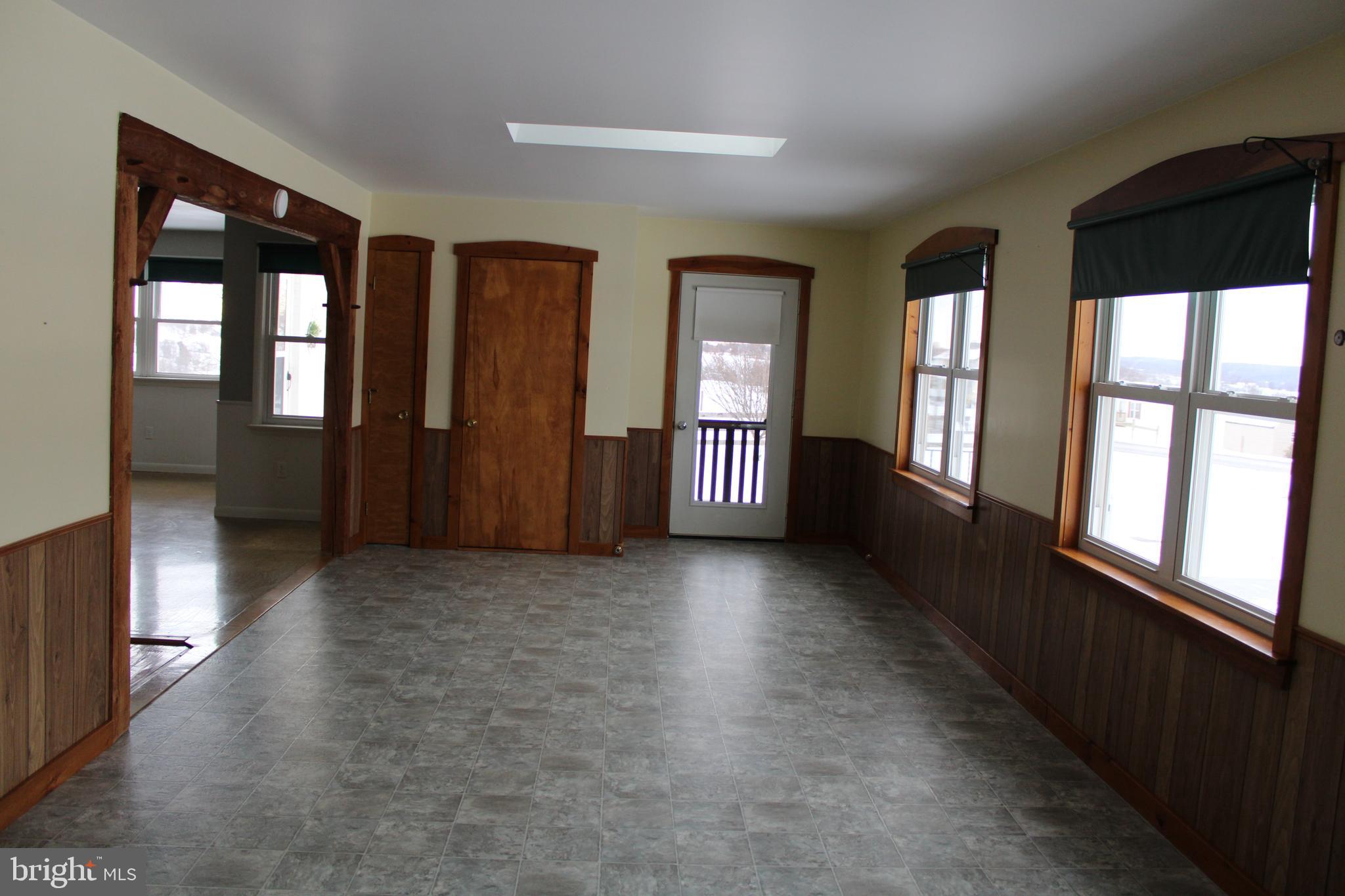 5891 Meadville Road Narvon, PA 17555 - Photo 16 of 33