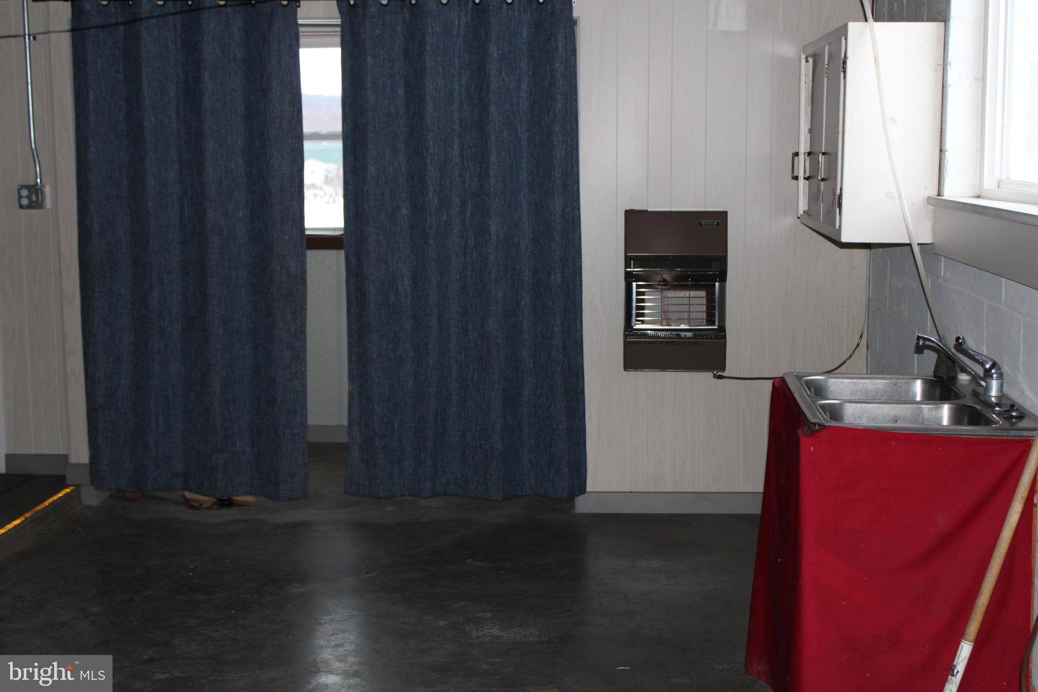 5891 Meadville Road Narvon, PA 17555 - Photo 27 of 33