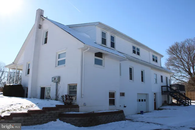 $1,995 | 5891 Meadville Road, Narvon, PA 17555