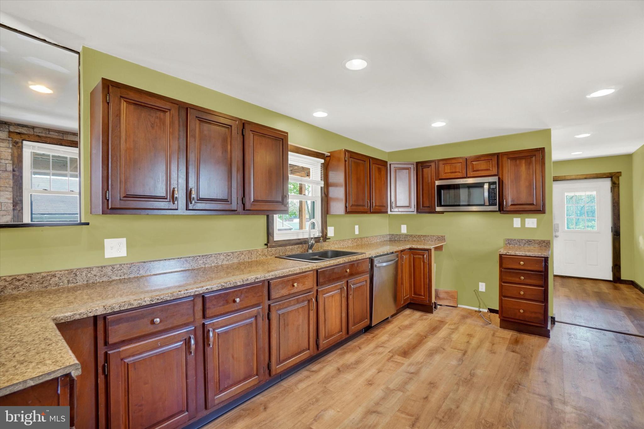 2930 Carlisle Road Dover, PA 17315 - Photo 7 of 28 Gallery Image 7