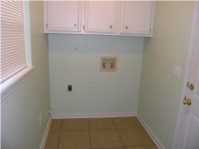 318 Waterfall Way Clinton, MS 39056 - Photo 6 of 11 laundry room