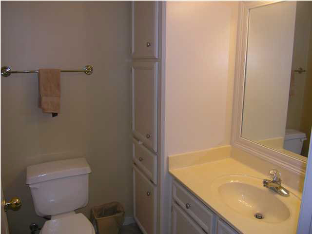 318 Waterfall Way Clinton, MS 39056 - Photo 8 of 11 hall bath