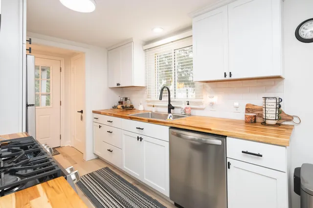 $319,900 | 201 South Main Street, Walworth, WI 53184