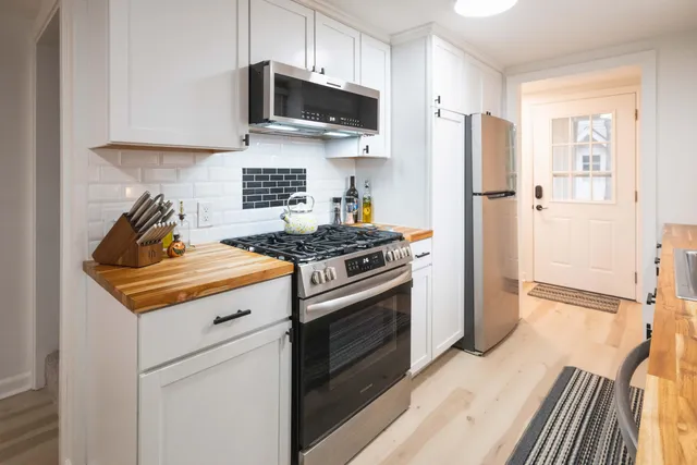 $319,900 | 201 South Main Street, Walworth, WI 53184