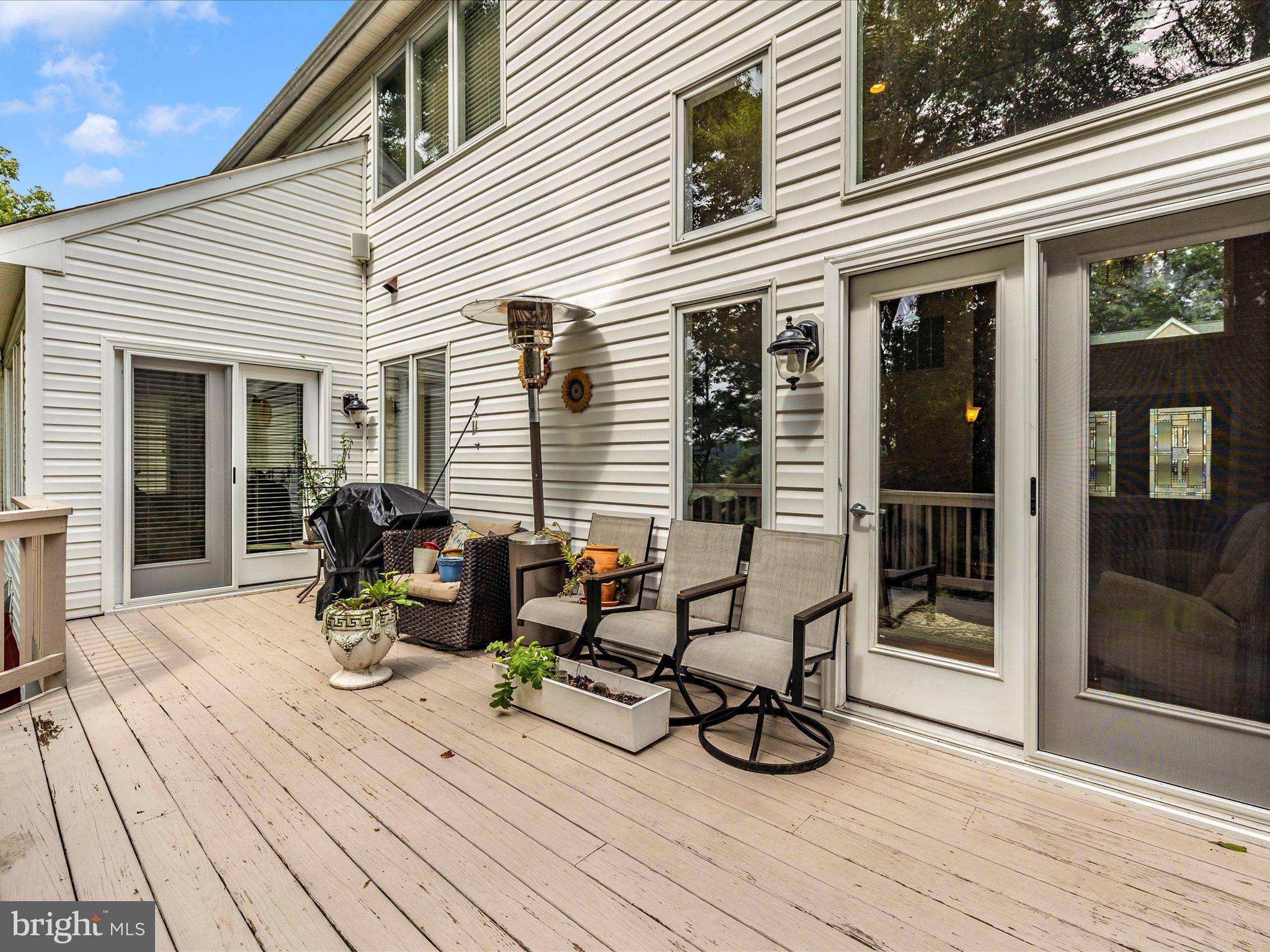 11321 Country Club Road New Market, MD 21774 - Photo 20 of 69 Exterior Deck